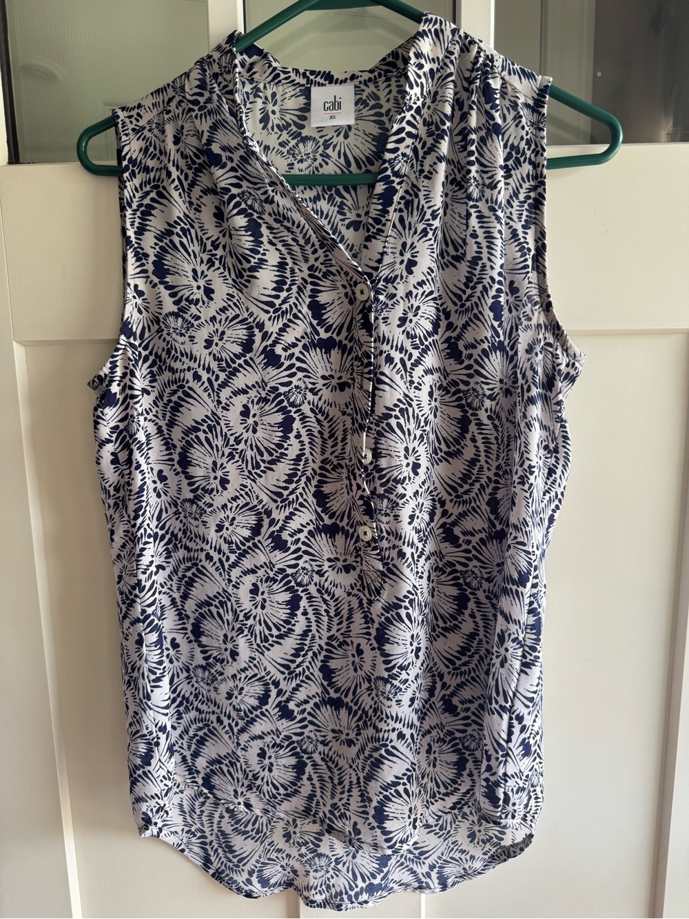 CAbi Navy and White Floral Sleeveless Button Henley Blouse